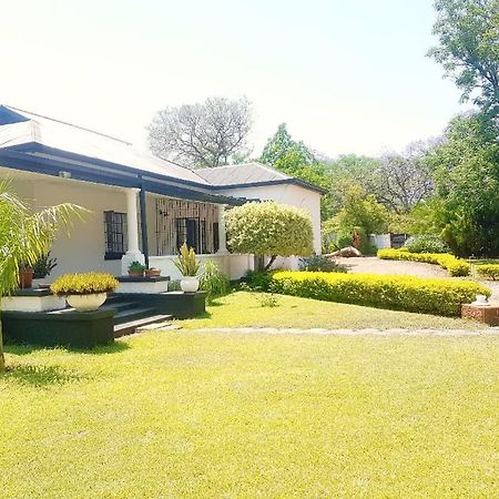 Choice Backpackers Lodge Bulawayo Eksteriør billede