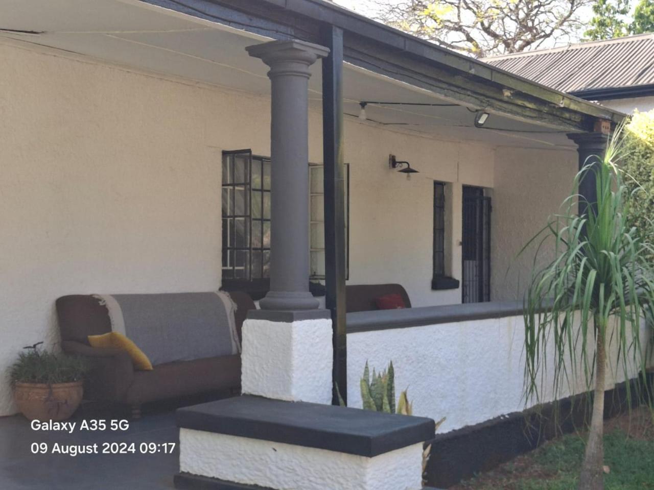 Choice Backpackers Lodge Bulawayo Eksteriør billede